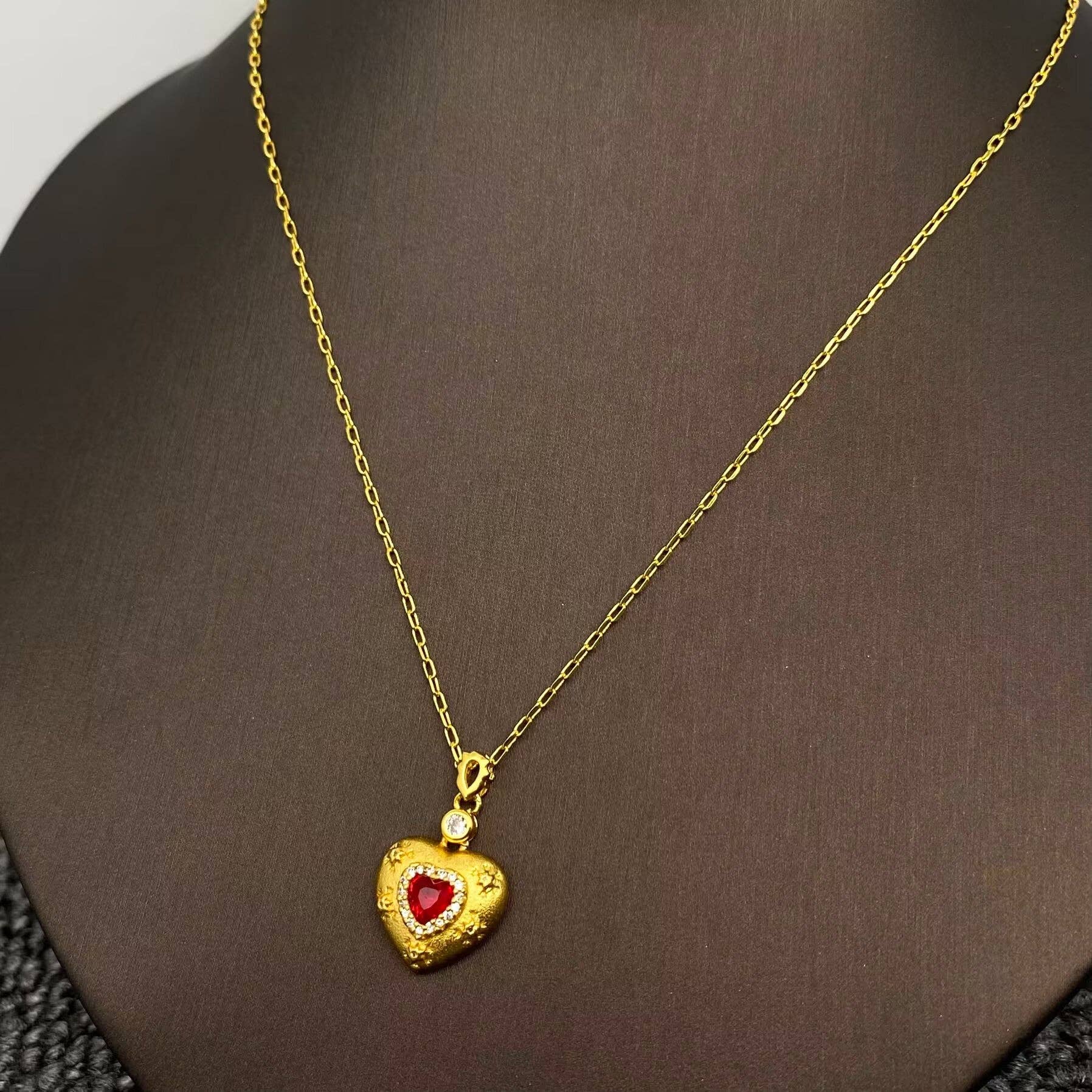 Red Zircon Rhinestone Heart Charm18K Gold-plated Necklace